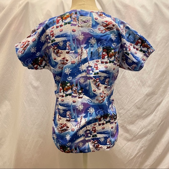 𝅺Snowman snowflake Christmas Scrub Top XS - Picture 3 of 4